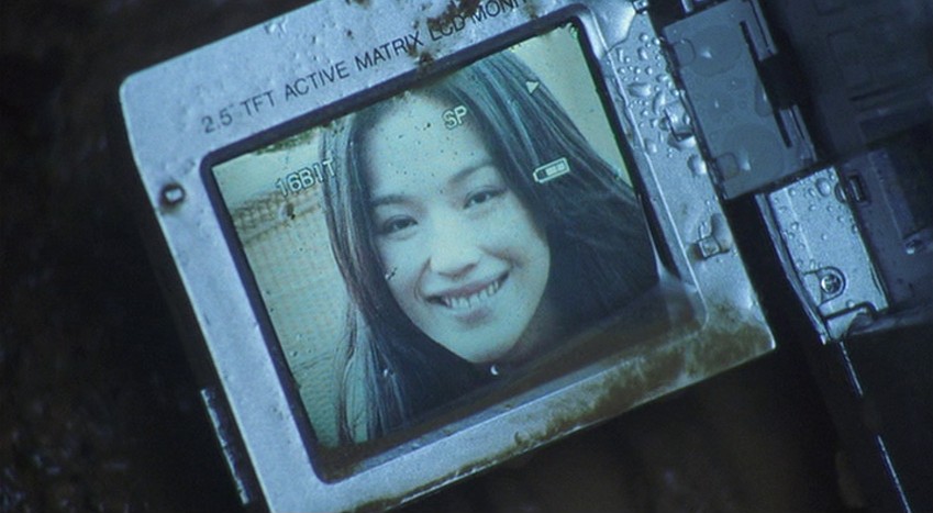 Sue's grief at the cemetry 4