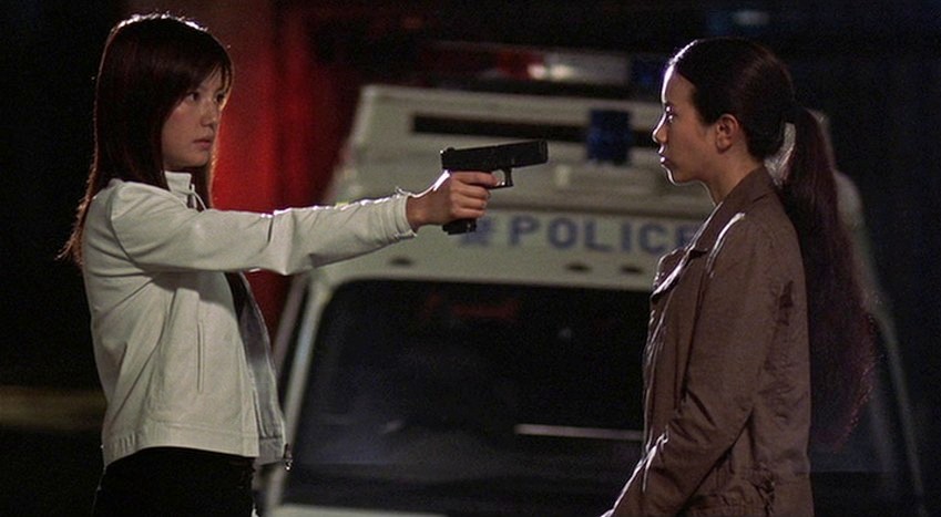 Sue holds Hung at gunpoint 1